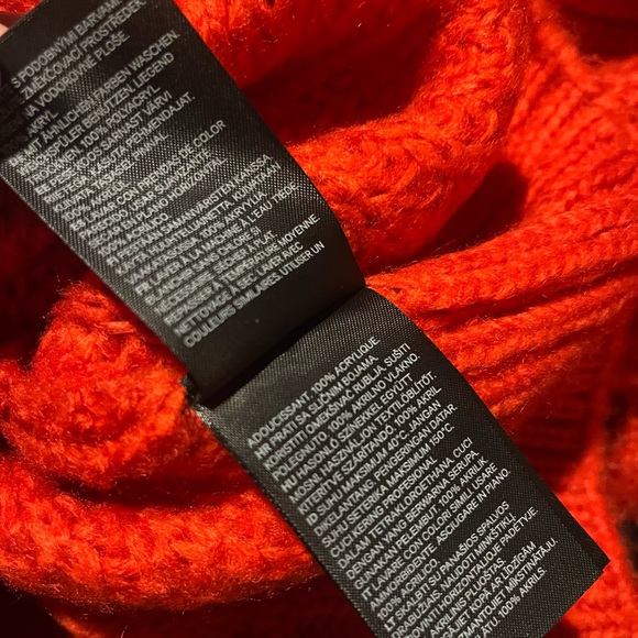 🆕 HM off shoulders sweater size medium - Picture 5 of 10